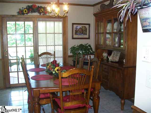 480 Bill Pearson Road Woodruff, SC 29388 - Photo 12 of 23