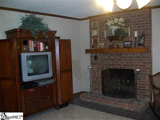 480 Bill Pearson Road Woodruff, SC 29388 - Photo 16 of 23
