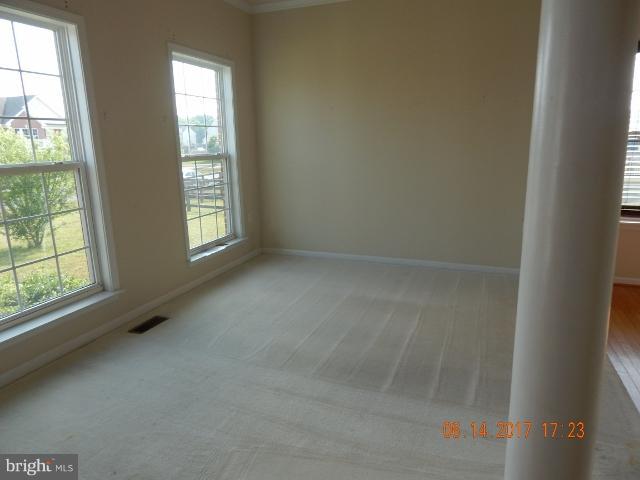 32 Decatur Drive Bunker Hill, WV 25413 - Photo 6 of 18 Living Room