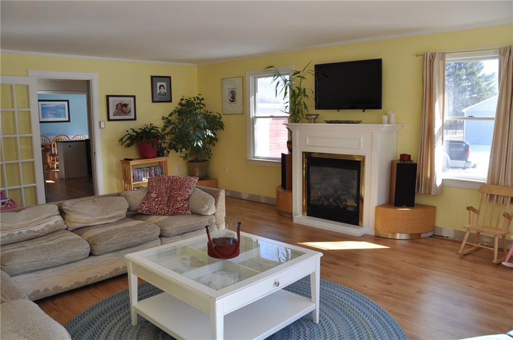 93 Depot Road Falmouth, ME 04105 - Photo 5 of 26 Photo