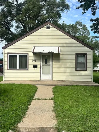 $67,000 | 706 6th Avenue, Rock Falls, IL 61071