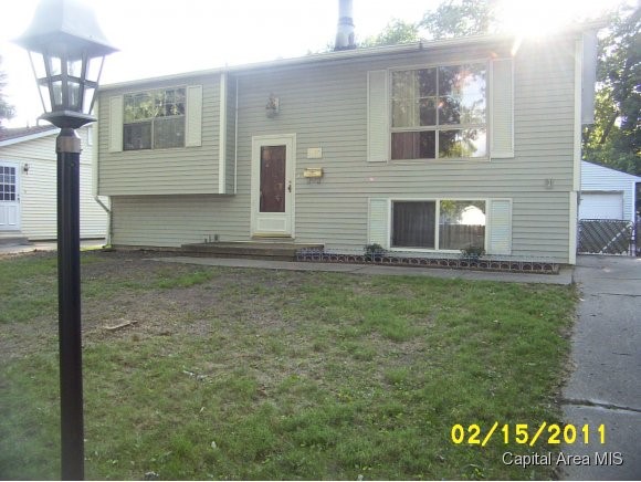 1837 North Albany Street Springfield, IL 62702 - Photo 1 of 6