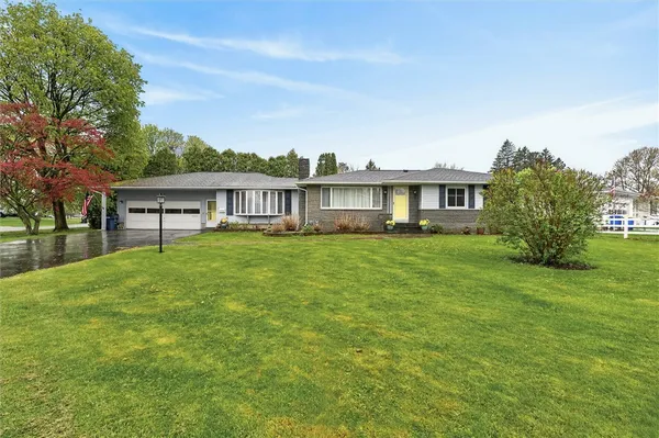 $269,900 | 1 Sun Valley Drive, Gates, NY 14606