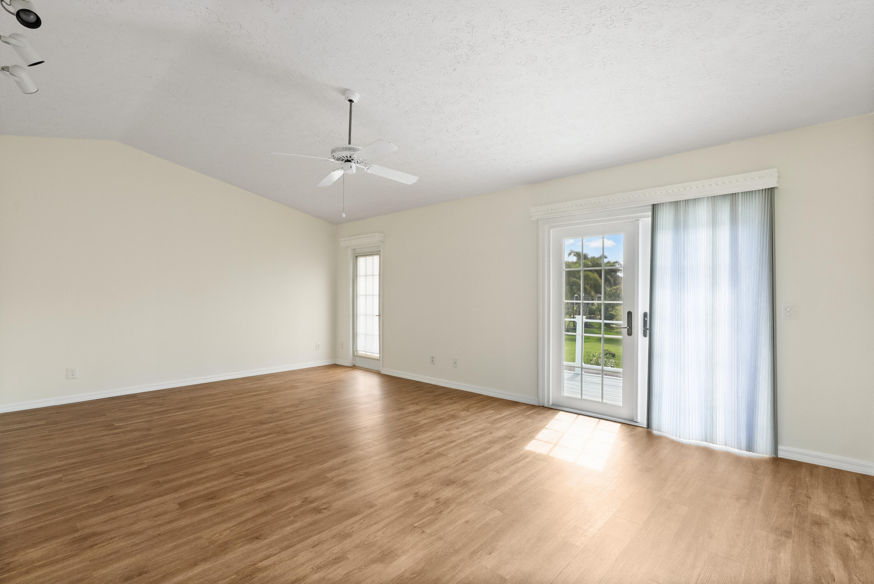 2415 Northwest Cove View Stuart, FL 34994 - Photo 47 of 54 DSC07152