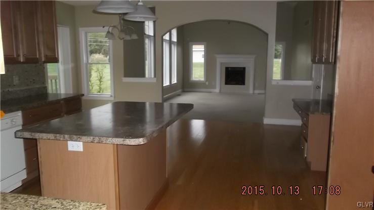 531 Long Lane Road Walnutport, PA 18088 - Photo 5 of 25 Gallery Image 5