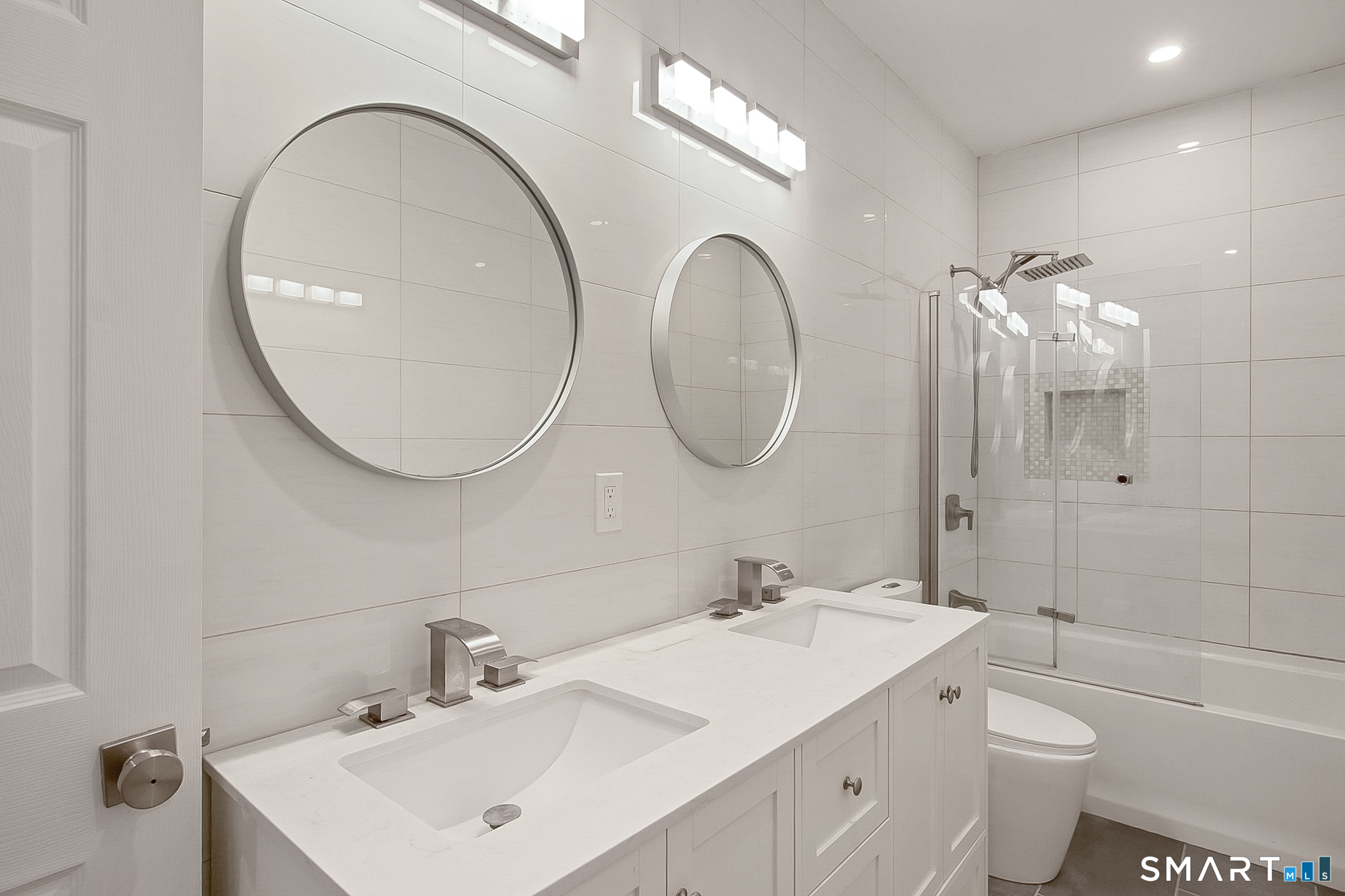 1903 Post Road, Unit 1917 Fairfield, CT 06824 - Photo 14 of 26 Gallery Image 14