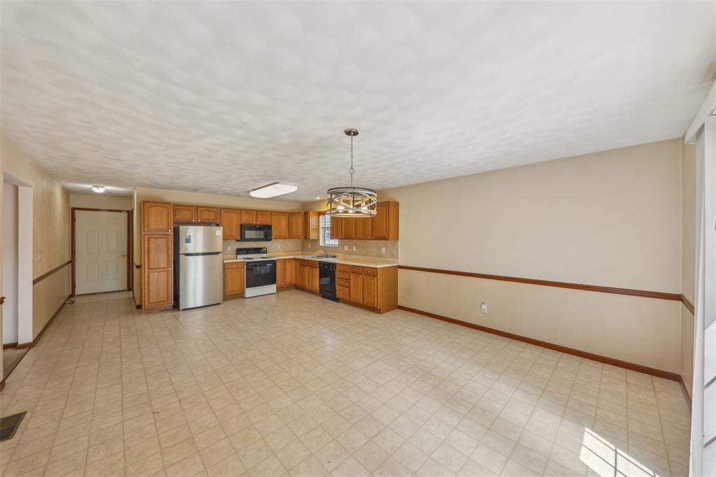 1865 Spruce Hill Drive Belleville, IL 62221 - Photo 16 of 43