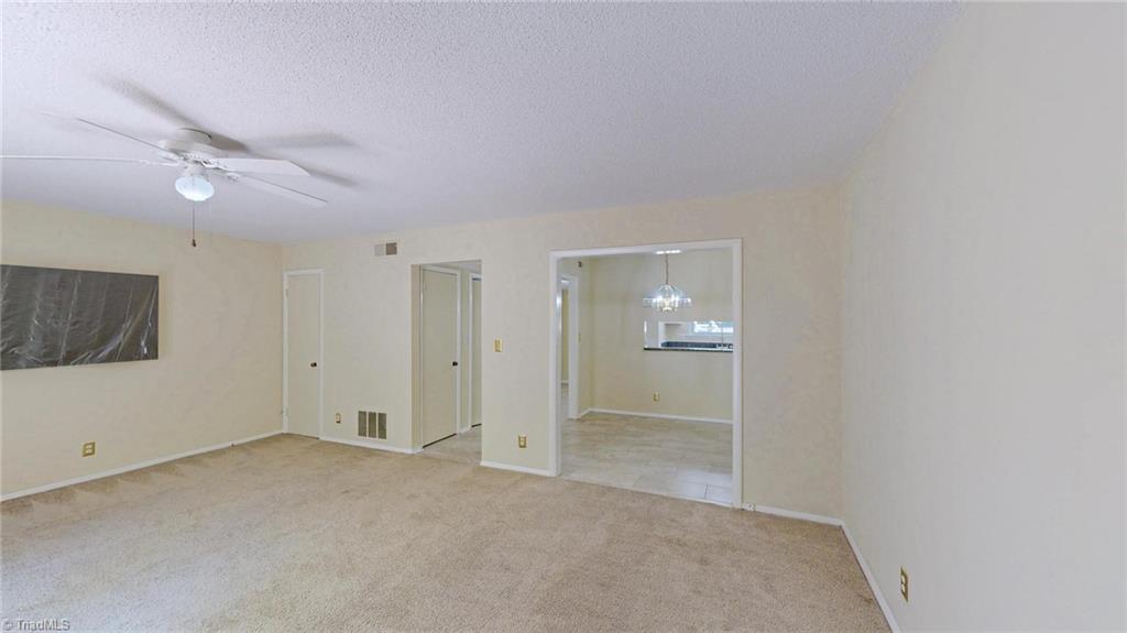 2214 Shadow Valley Road, Unit E High Point, NC 27265 - Photo 18 of 41