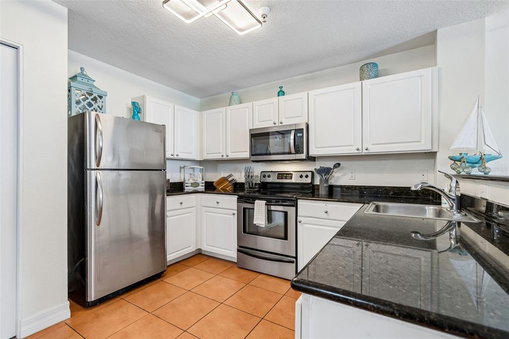 13235 Gulf Boulevard, Unit 603 St. Petersburg, FL 33708 - Photo 7 of 57
