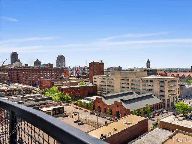 $159,500 | 2020 Washington Avenue, Unit 809, St. Louis, MO 63103