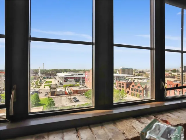 $159,500 | 2020 Washington Avenue, Unit 809, St. Louis, MO 63103