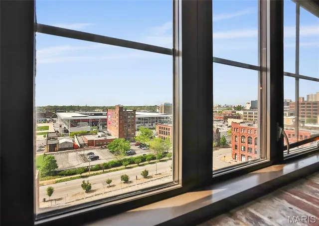 $159,500 | 2020 Washington Avenue, Unit 809, St. Louis, MO 63103
