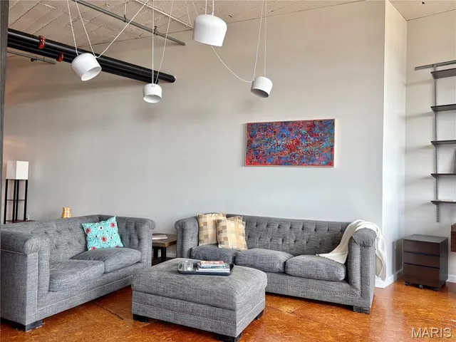 $159,500 | 2020 Washington Avenue, Unit 809, St. Louis, MO 63103