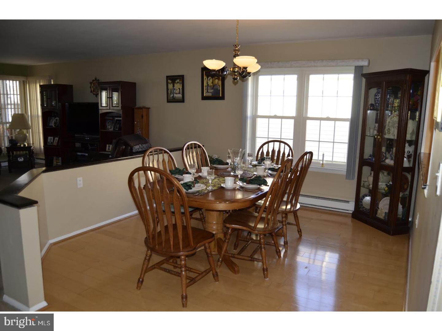 12 Mayfair Road Southampton, NJ 08088 - Photo 7 of 25 Dining Room