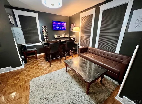 $1,600 | 25 Whitney Place, Buffalo, NY 14201