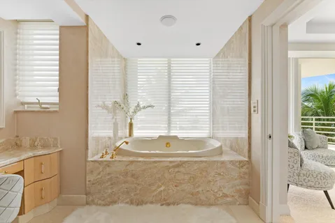 $5,500,000 | 800 South Ocean Boulevard, Unit 303, Boca Raton, FL 33432