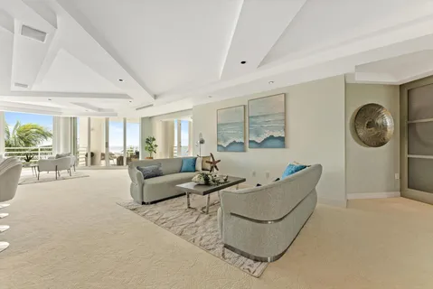 $5,500,000 | 800 South Ocean Boulevard, Unit 303, Boca Raton, FL 33432