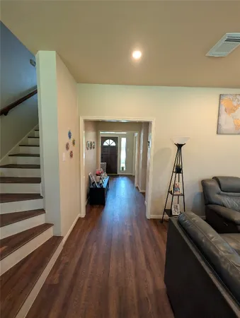 $2,450 | 130 Songful Woods Place, The Woodlands, TX 77380