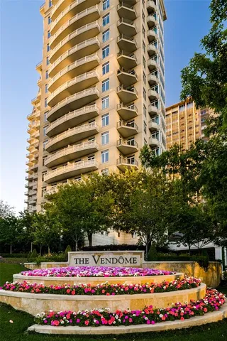 $5,500,000 | 3505 Turtle Creek Boulevard, Unit 20E, Dallas, TX 75219