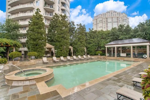 $5,500,000 | 3505 Turtle Creek Boulevard, Unit 20E, Dallas, TX 75219