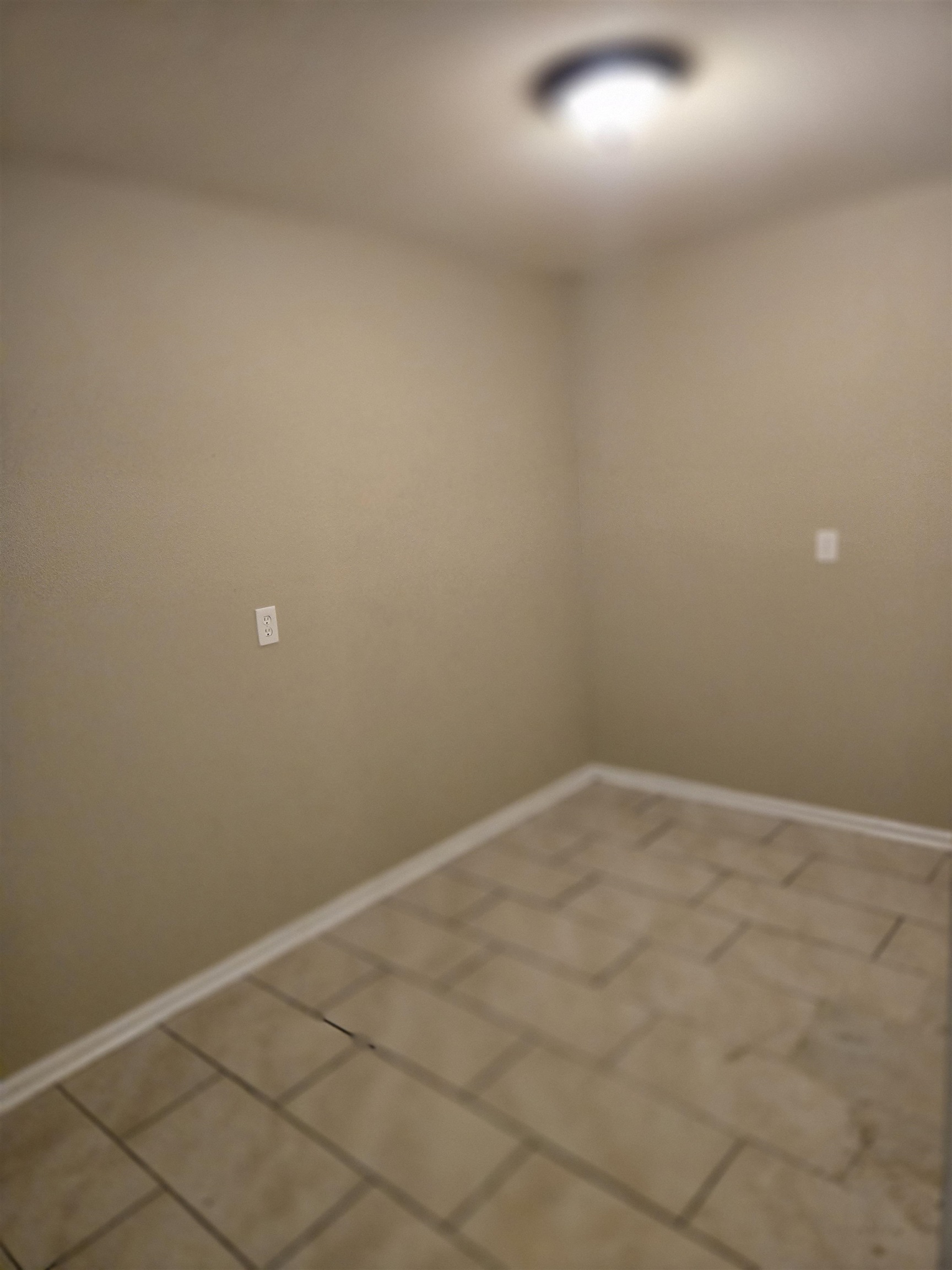 4207 Kenosha Road Memphis, TN 38118 - Photo 22 of 24 Empty room featuring baseboards