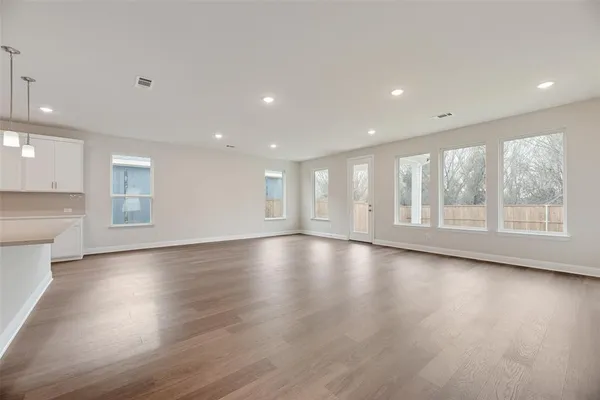 $405,590 | 1025 Canoe Way, Crowley, TX 76036