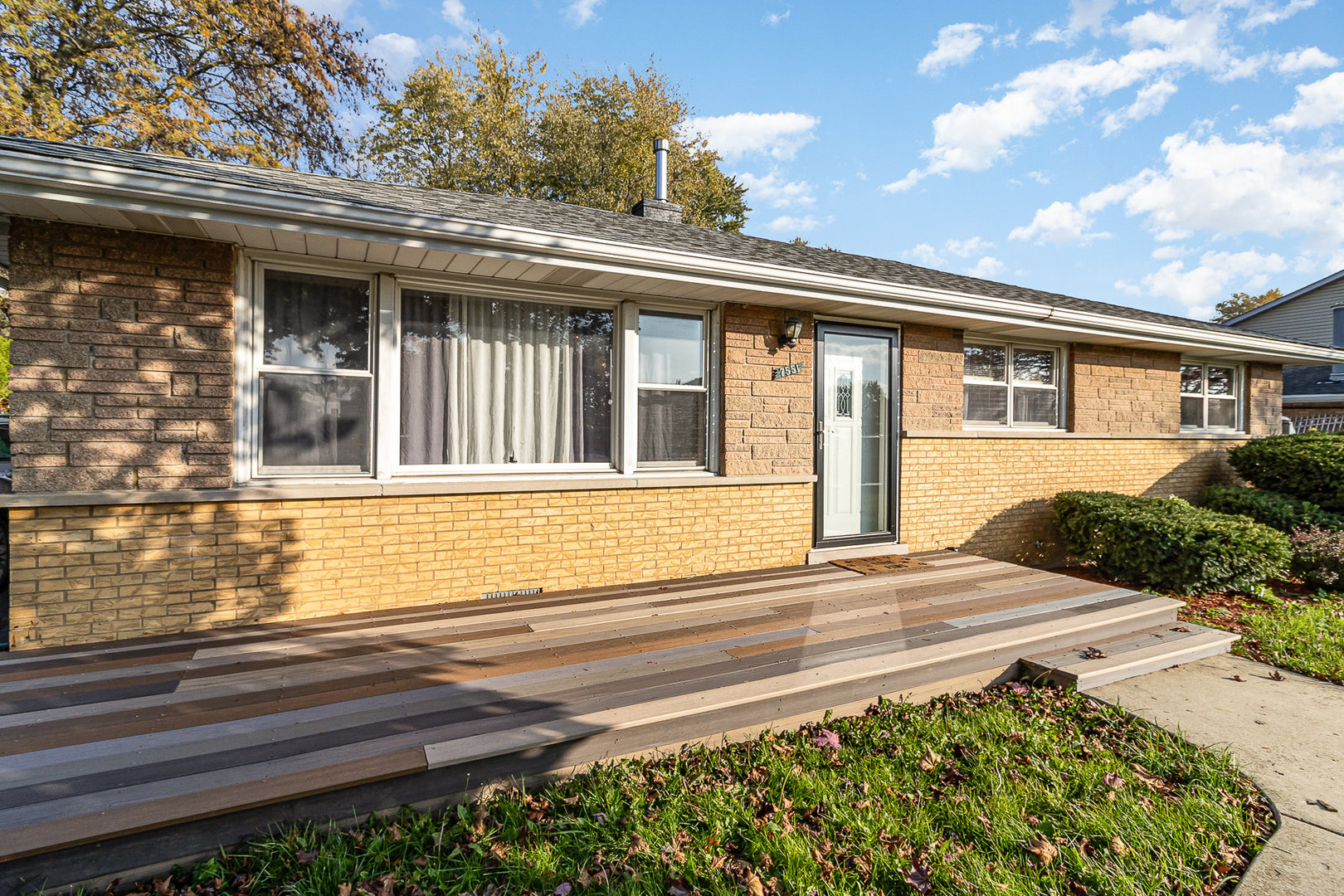 7551 Sholer Avenue Bridgeview, IL 60455 - Photo 4 of 22 Gallery Image 4