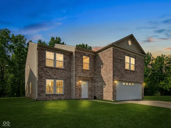 $395,000 | 10827 Zimmerman Lane, Indianapolis, IN 46231