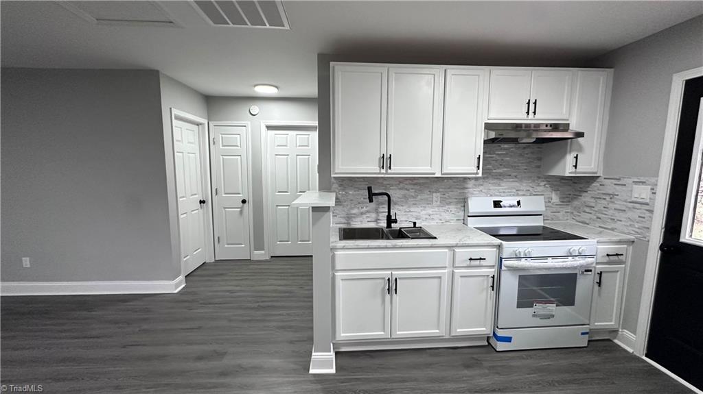 2314 Acorn Road Greensboro, NC 27406 - Photo 13 of 34