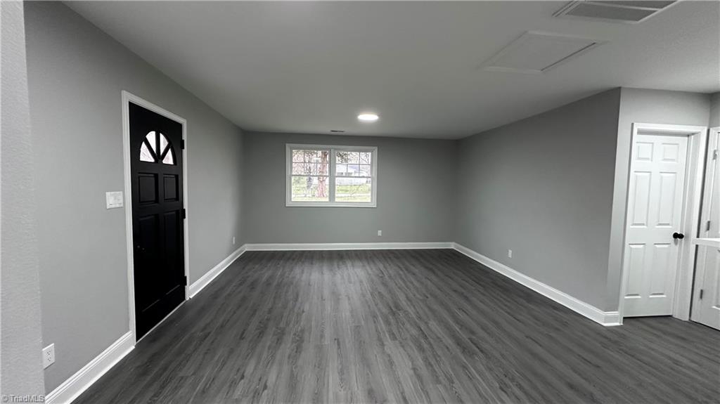 2314 Acorn Road Greensboro, NC 27406 - Photo 8 of 34