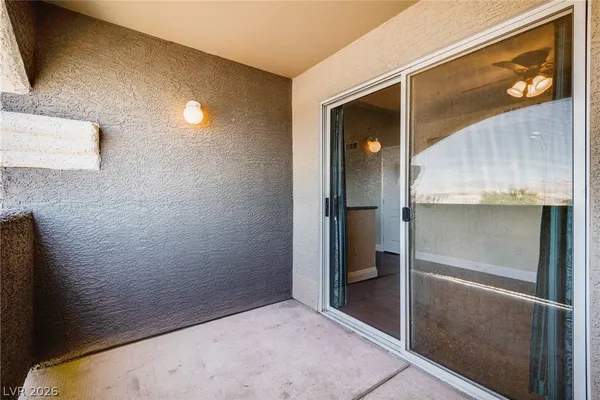 $1,500 | 5055 West Hacienda Avenue, Unit 2096, Las Vegas, NV 89118