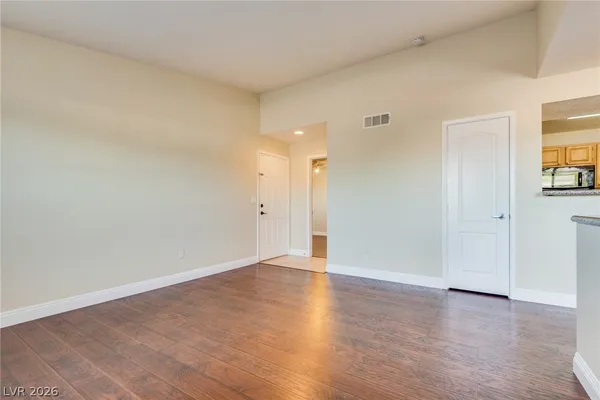 $1,500 | 5055 West Hacienda Avenue, Unit 2096, Las Vegas, NV 89118