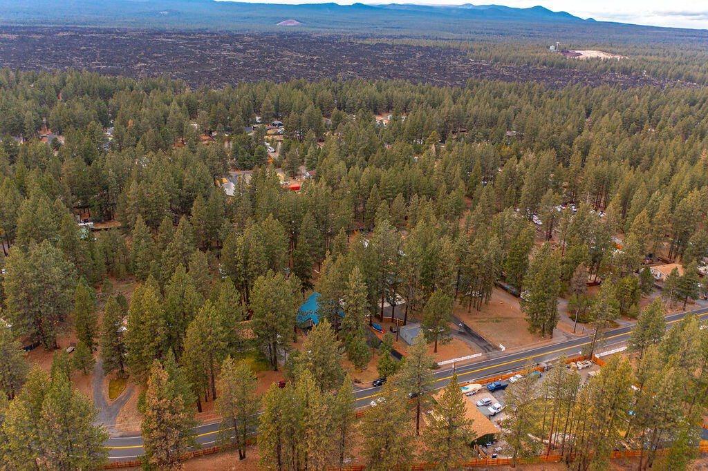 59675 Cheyenne Road Bend, OR 97702 - Photo 34 of 34 RileyVisuals-52