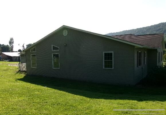 125 Mountain View Acres Road Gap Mills, WV 24941 - Photo 9 of 24 Gallery Image 9