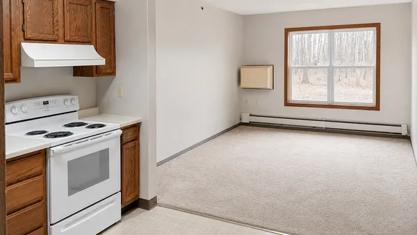 $730 | 1602 Pioneer Court, Thief River Falls, MN 56701