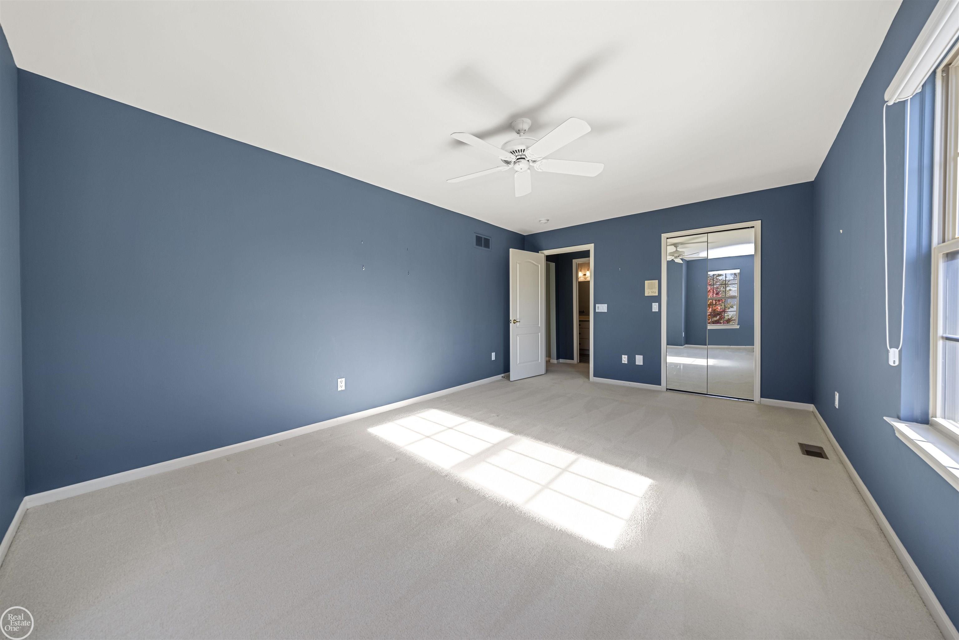 3582 Winding Brk Circle Rochester, MI 48309 - Photo 42 of 60 50167981-95A47A34-5E31-48ED-A9B3-4B5F6EA71FC0.JPG