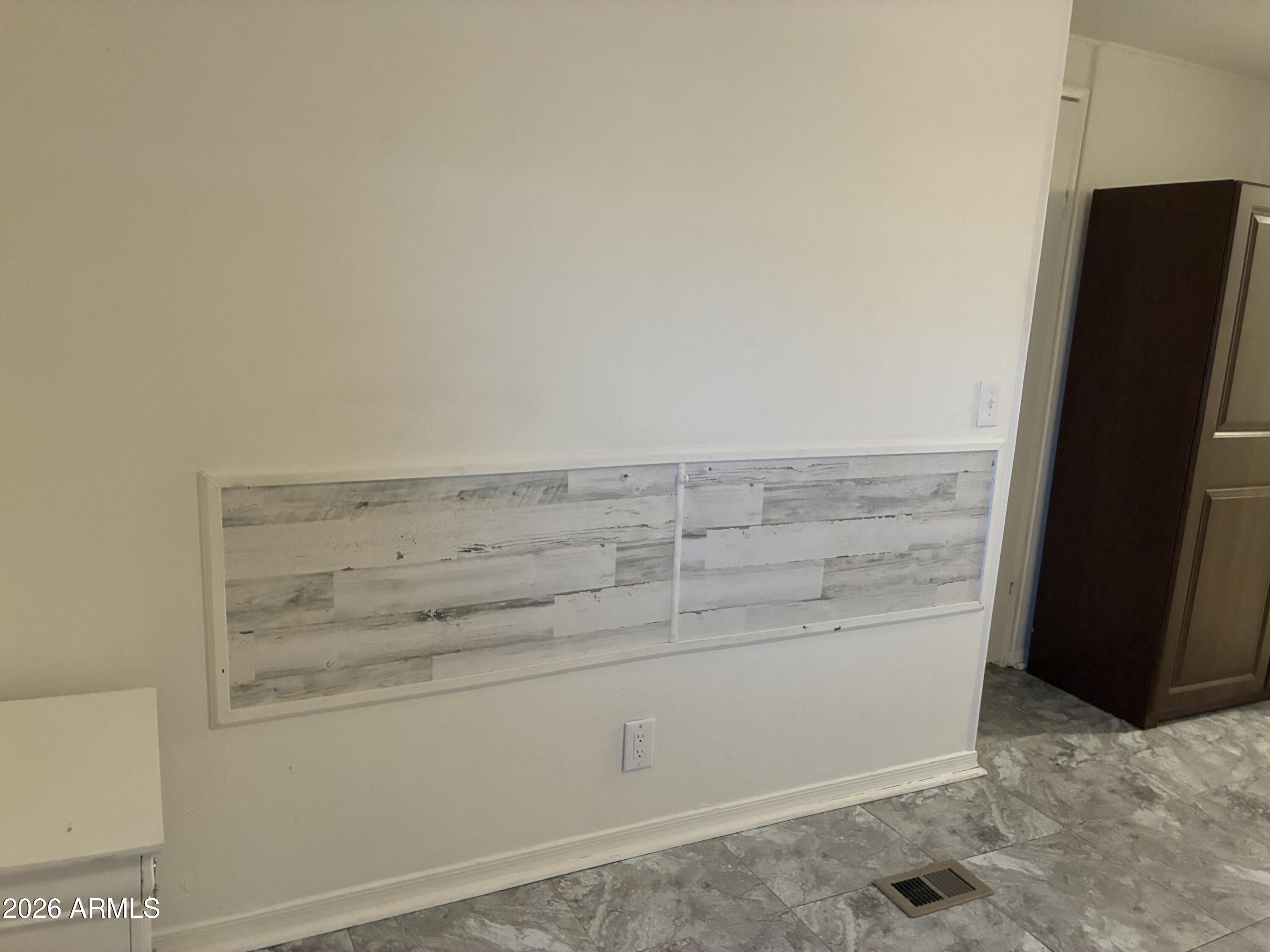 53 North Mountain Road, Unit 58 Apache Junction, AZ 85120 - Photo 21 of 39 view of a dresser