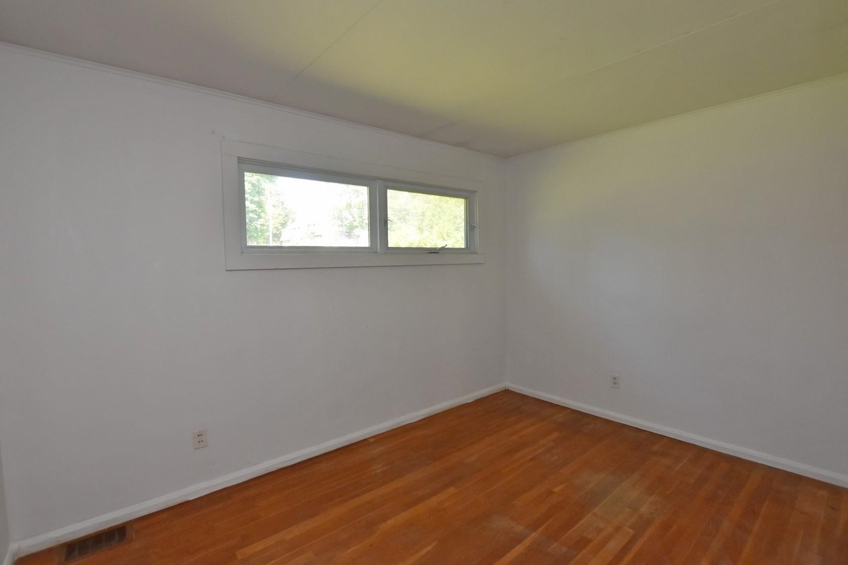 36 Linden Street Rutland, VT 05701 - Photo 5 of 16 Gallery Image 5