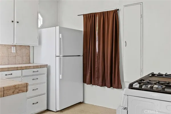 $370,000 | 406 South I Street, Lompoc, CA 93436