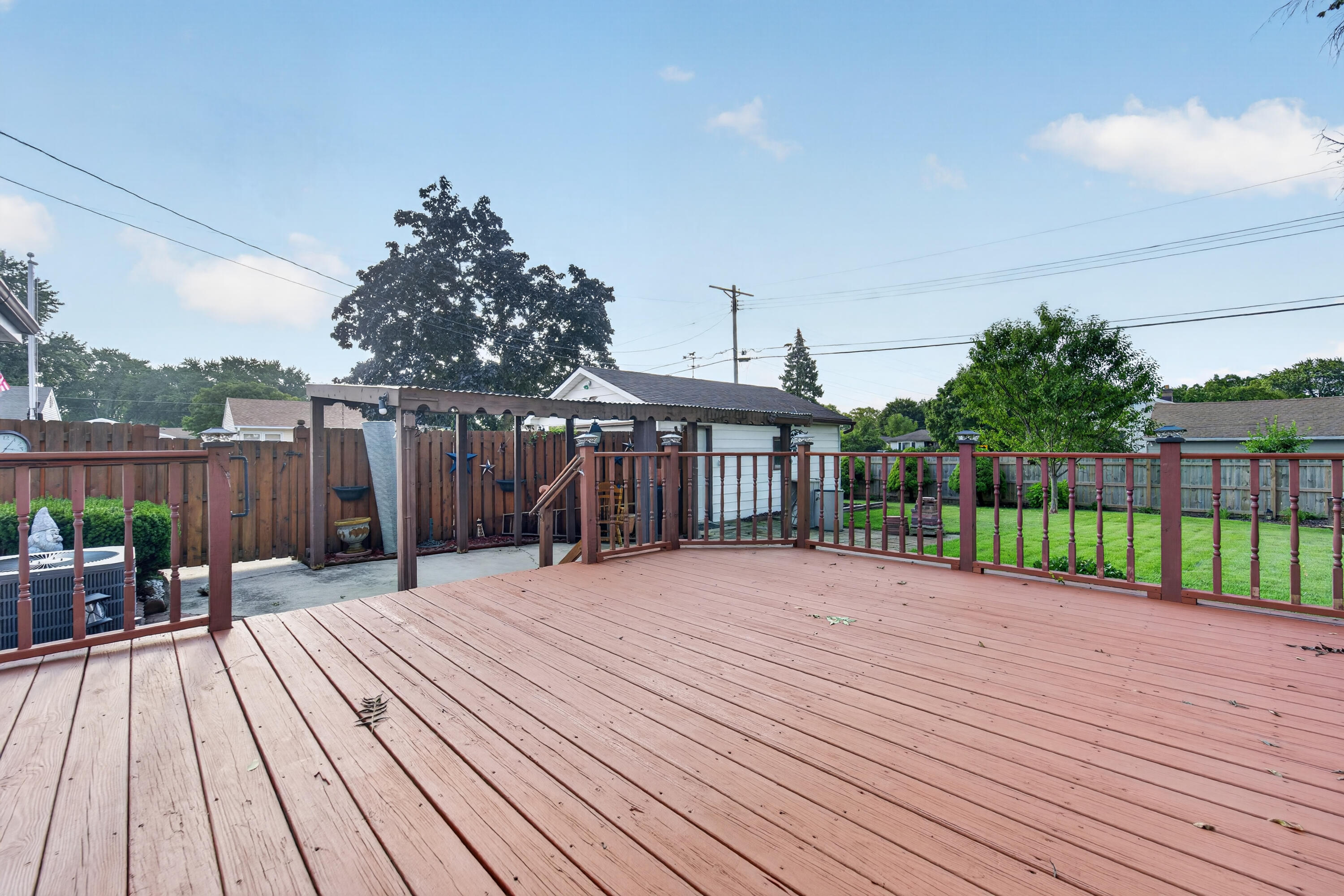 2501 Pinehurst Avenue Racine, WI 53403 - Photo 19 of 27 Backyard deck