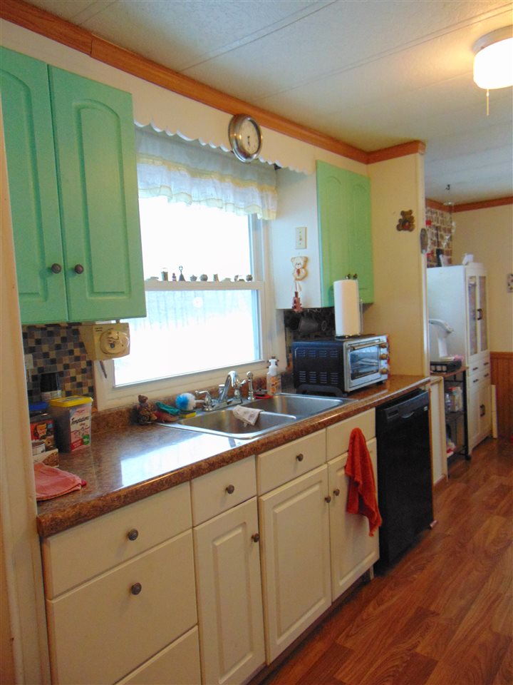 473 West Almeda Beach Road Pinconning, MI 48650 - Photo 7 of 16