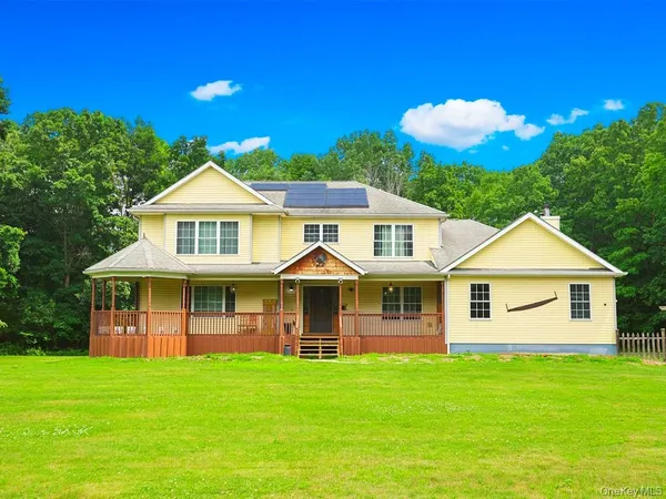 $625,000 | 44 Paglia Drive, Middletown, NY 10932