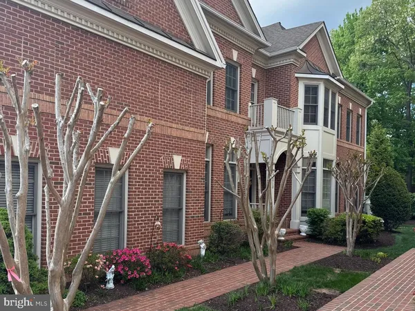 $1,150,000 | 12810 Falcon Wood Place, Fairfax, VA 22033