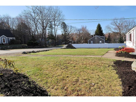 18 Pine Road North Hampton, NH 03862 - Photo 33 of 34