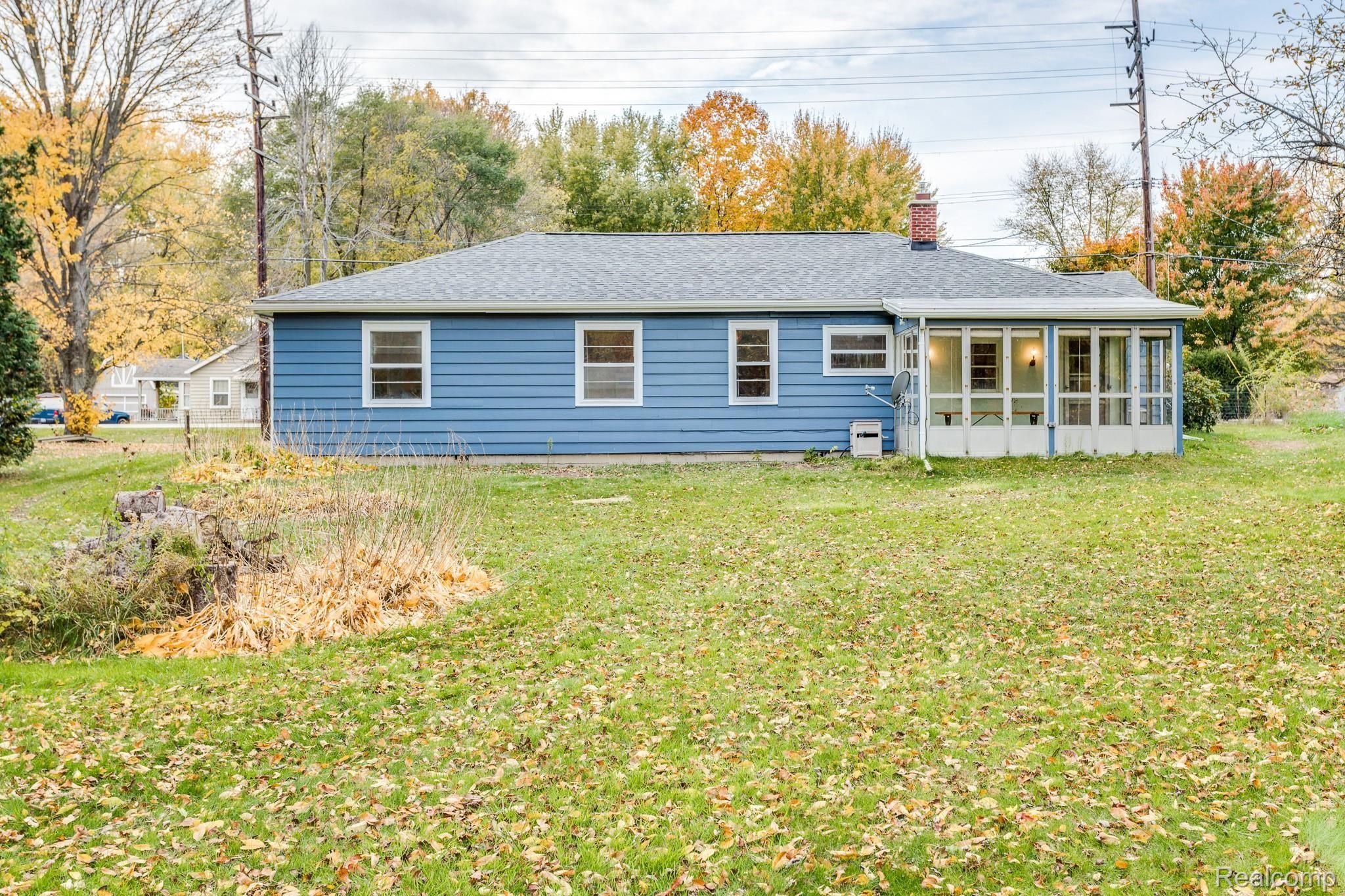 2636 Michigan Road Port Huron, MI 48060 - Photo 35 of 35 2636 Michigan Rd (29 of 35).jpg