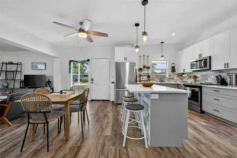 $379,000 | 6318 21st Avenue North, St. Petersburg, FL 33710