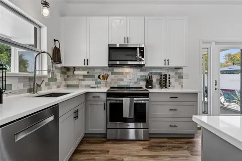 $379,000 | 6318 21st Avenue North, St. Petersburg, FL 33710