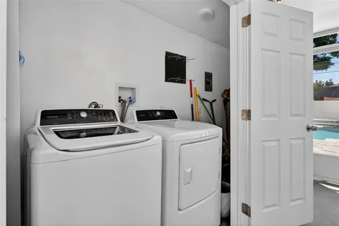 $379,000 | 6318 21st Avenue North, St. Petersburg, FL 33710