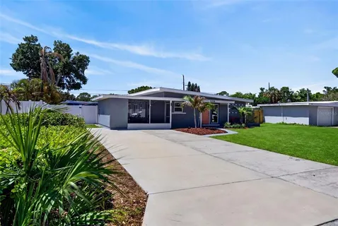 $379,000 | 6318 21st Avenue North, St. Petersburg, FL 33710