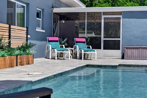 $379,000 | 6318 21st Avenue North, St. Petersburg, FL 33710